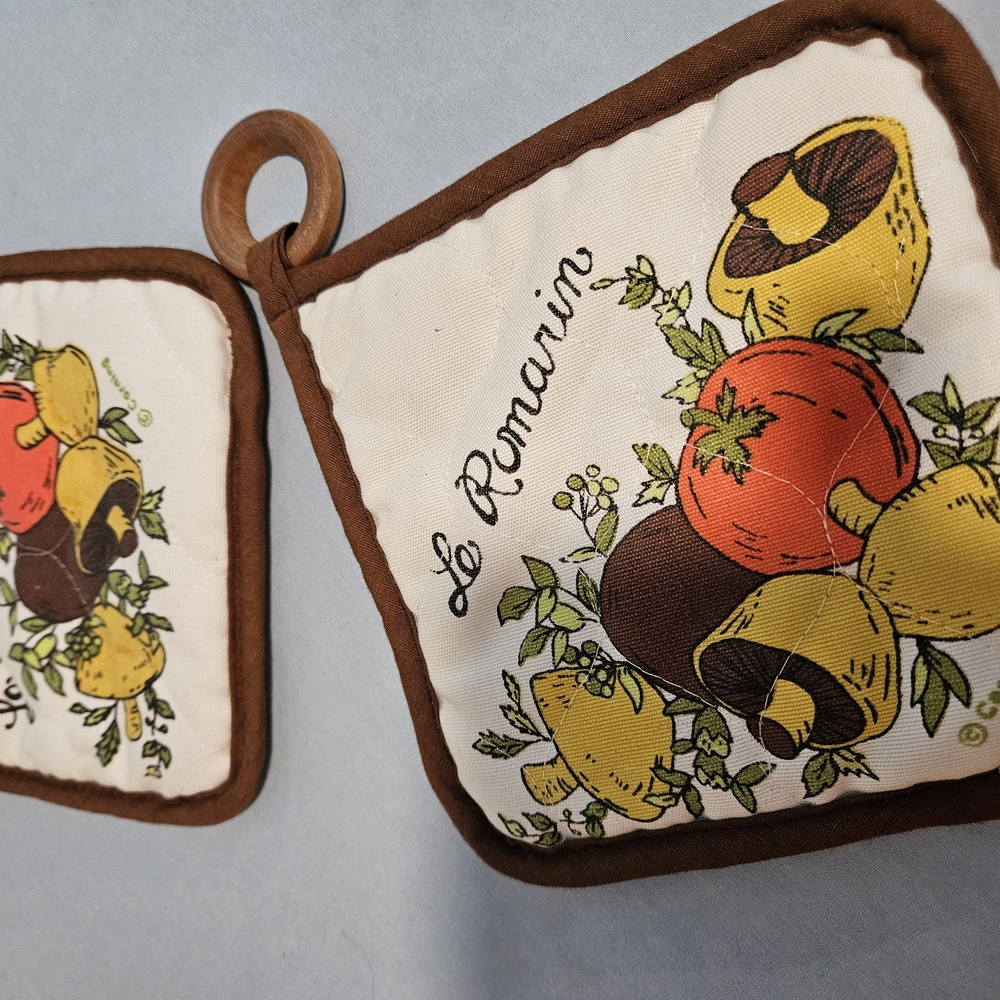 Vintage Corning "Le Romarin" Pot Holders From Corning Spice Of Life Colletion